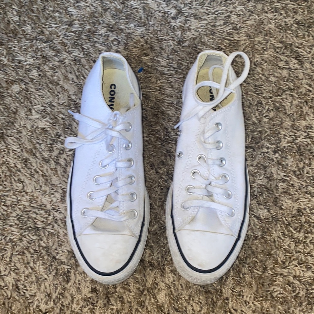 White platform low top converse!